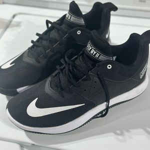 Nike Fly By II